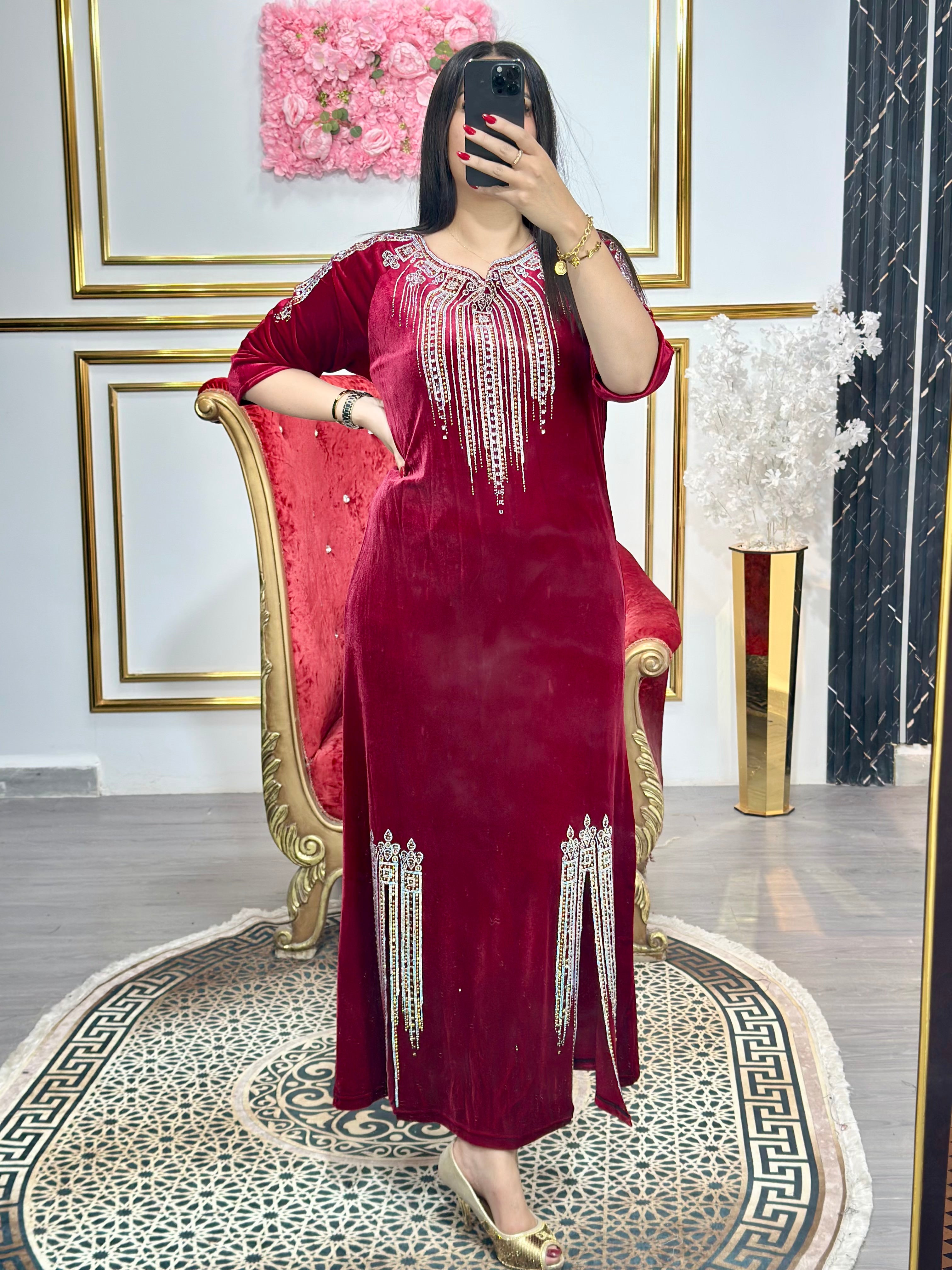 فستان قطيفة (استراس فضي)