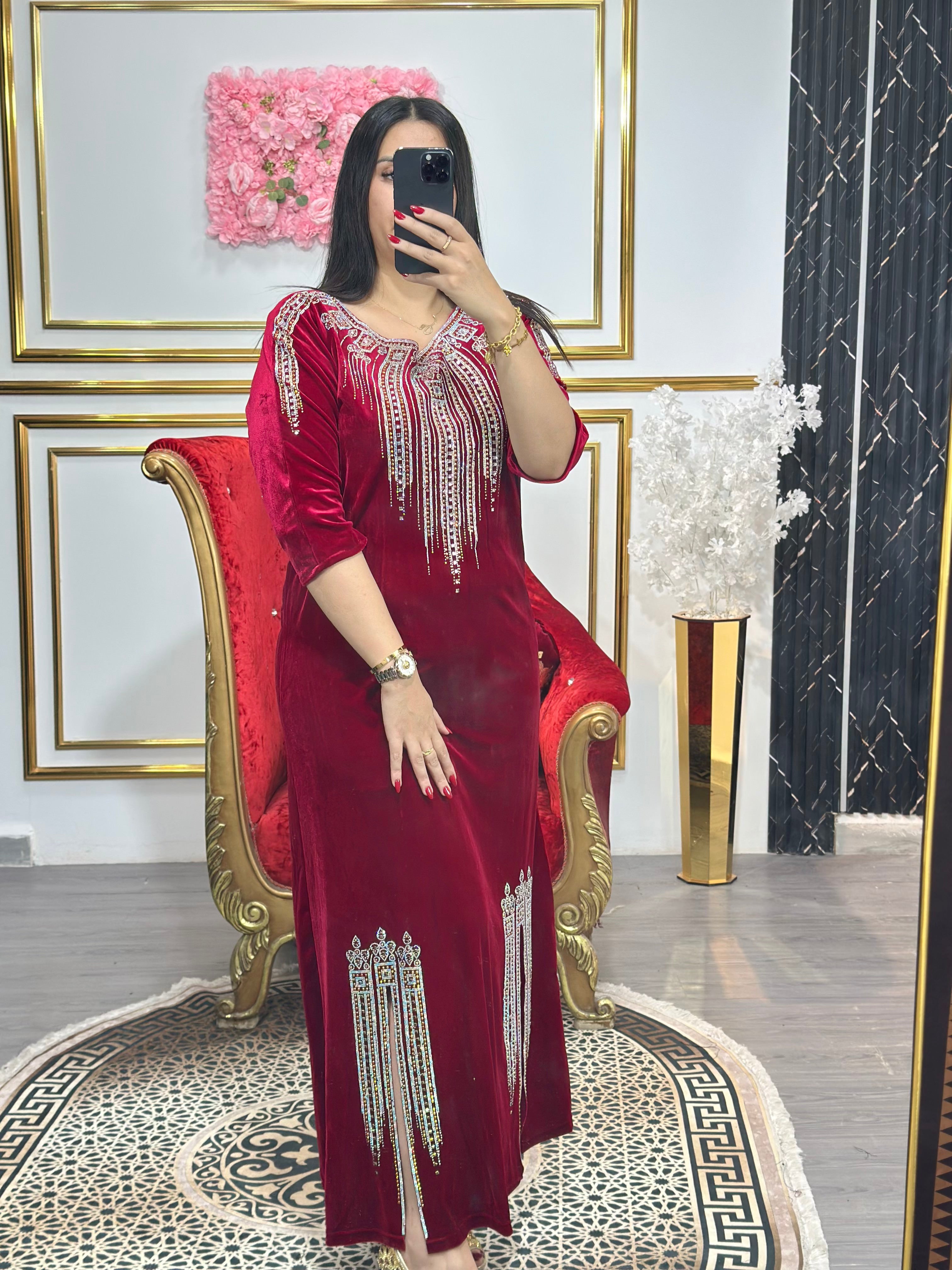 فستان قطيفة (استراس فضي)